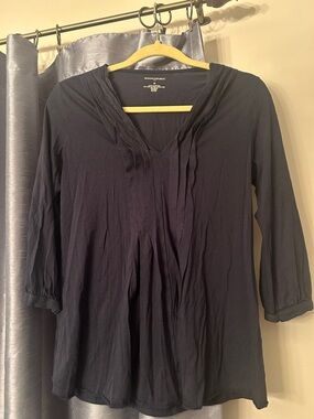 Banana Republic Navy V-Neck Pintuck Tunic Top